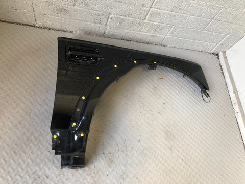 Discovery 4 Front Wing Off Side Santorini Black LRC 820 2009 to 2016 K19085