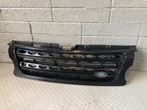 Discovery 4 Grille Front in Black Land Rover Facelift 2014 to 2016 K19085