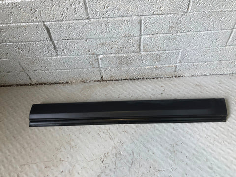 Discovery 4 Lower Door Trim Front Off Side Land Rover 2009 to 2014 L11124