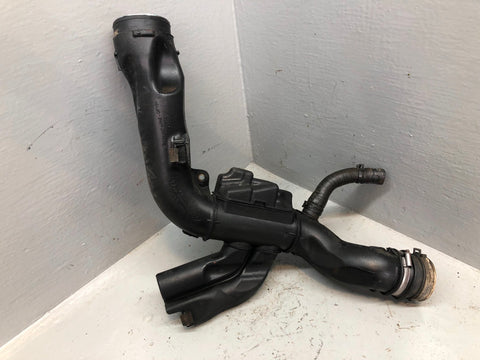 Range Rover L322 Air Intake Pipe 4.4 TDV8 BH42-9F876-BA 2010 to 2013