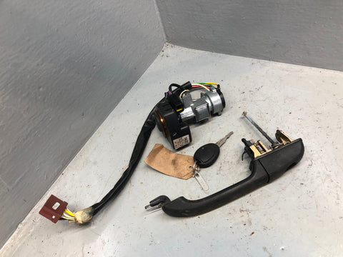 Discovery 2 Ignition Barrel Key and Door Handle Land Rover 1998 to 2004 R18125