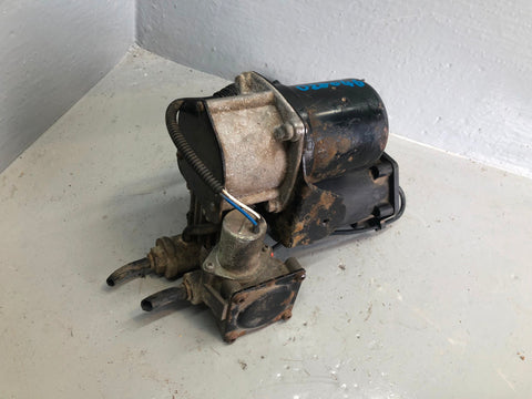 Discovery 4 Air Suspension Compressor Hitachi Genuine L319 Land Rover D28046