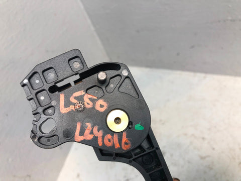 Discovery Sport Bonnet Release Lever Handle L550 Land Rover 2014 to 2019