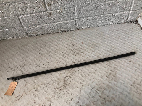 Discovery Sport Weather Strip Seal Near Side Front Window L550 Land Rover