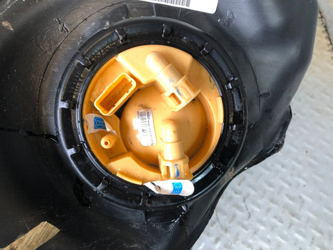 Range Rover L322 Fuel Tank Plastic 4.4 TDV8 Diesel with In-Tank Fuel Pump
