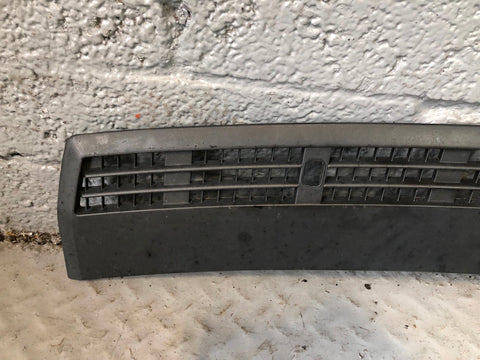 Range Rover L322 Bonnet Grill Under Windscreen 2002 to 2013 L24026