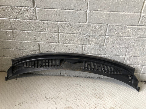 Freelander 1 Windscreen Scuttle Panel Land Rover 1998 to 2001