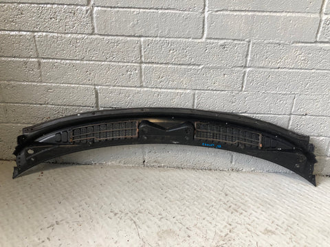 Freelander 1 Windscreen Scuttle Panel Land Rover 1998 to 2001
