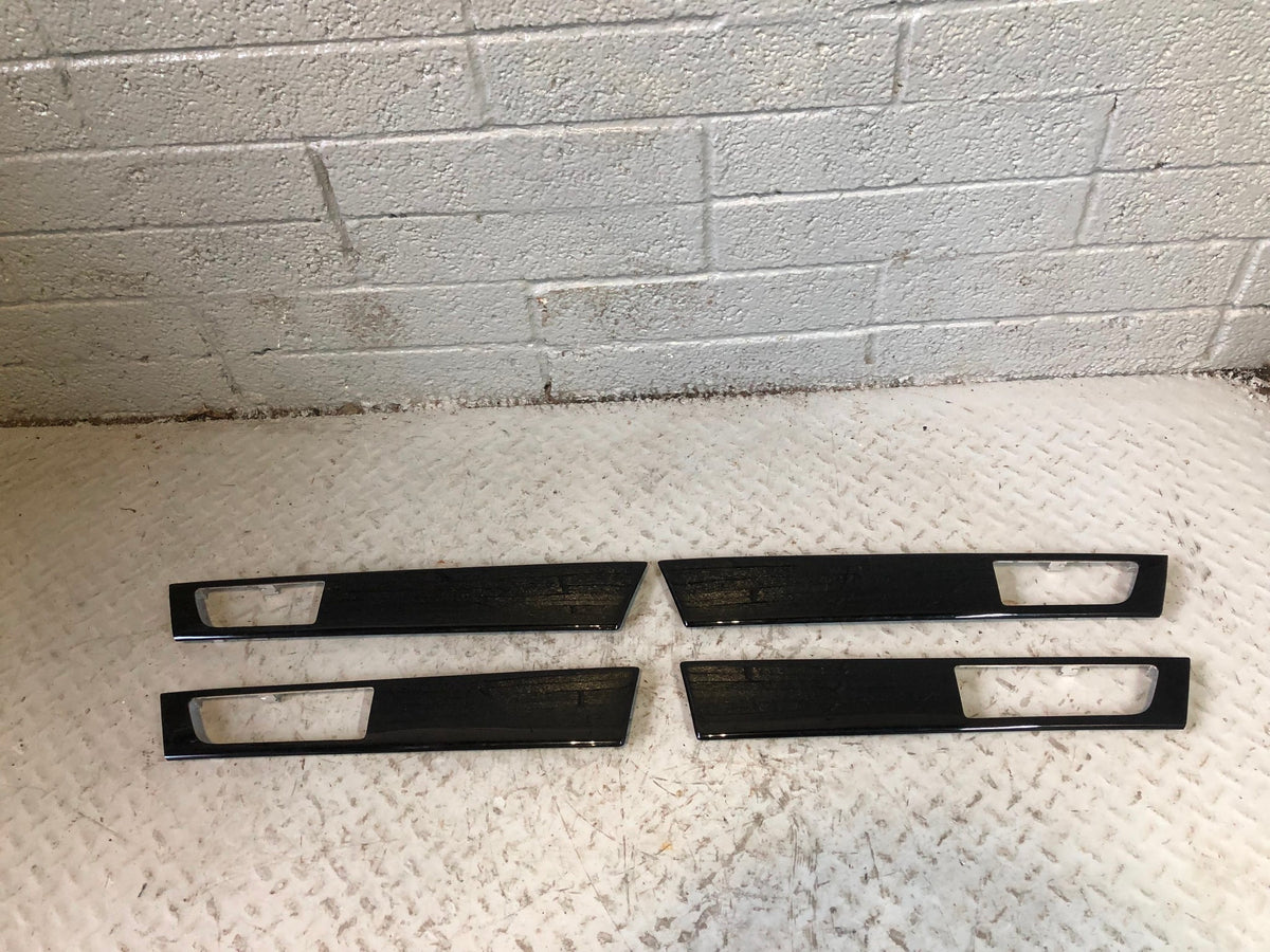 Discovery 4 Trim Kit Interior for 4 x Doors Piano Black Land Rover L17125