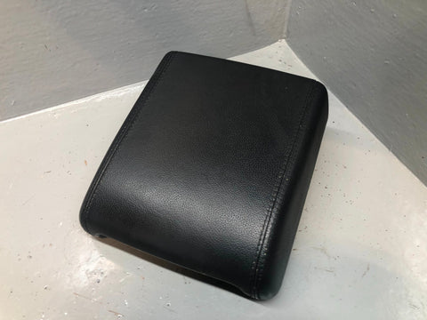 Range Rover Evoque Centre Console Armrest Lid in Ebony Black L538 L10115