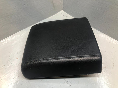 Range Rover Evoque Centre Console Armrest Lid in Ebony Black L538 L10115