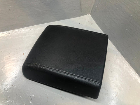 Range Rover Evoque Centre Console Armrest Lid in Ebony Black L538 L10115