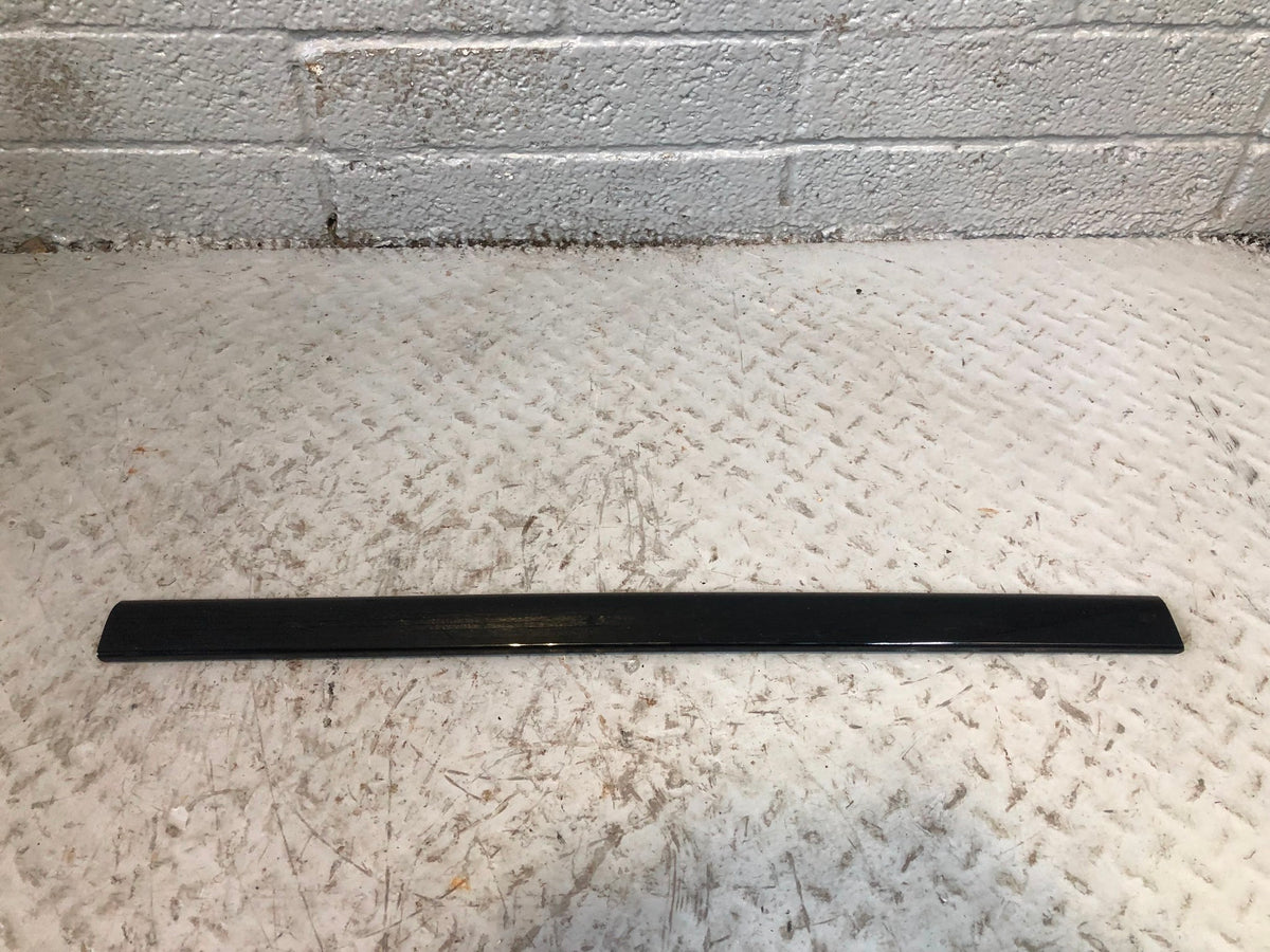 Discovery 4 Top Window Roof Trim Off Side Rear Land Rover 2009 to 2014
