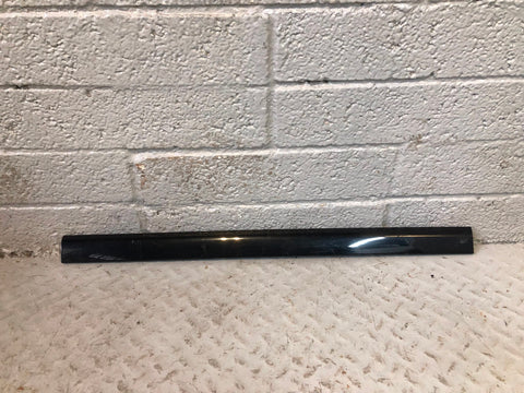 Discovery 4 Top Window Roof Trim Off Side Rear Land Rover 2009 to 2014