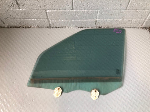 Range Rover Sport Glass Front Door Window Near Side Tinted 2005 to 2009 R04036