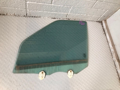 Range Rover Sport Glass Front Door Window Near Side Tinted 2005 to 2009 R04036