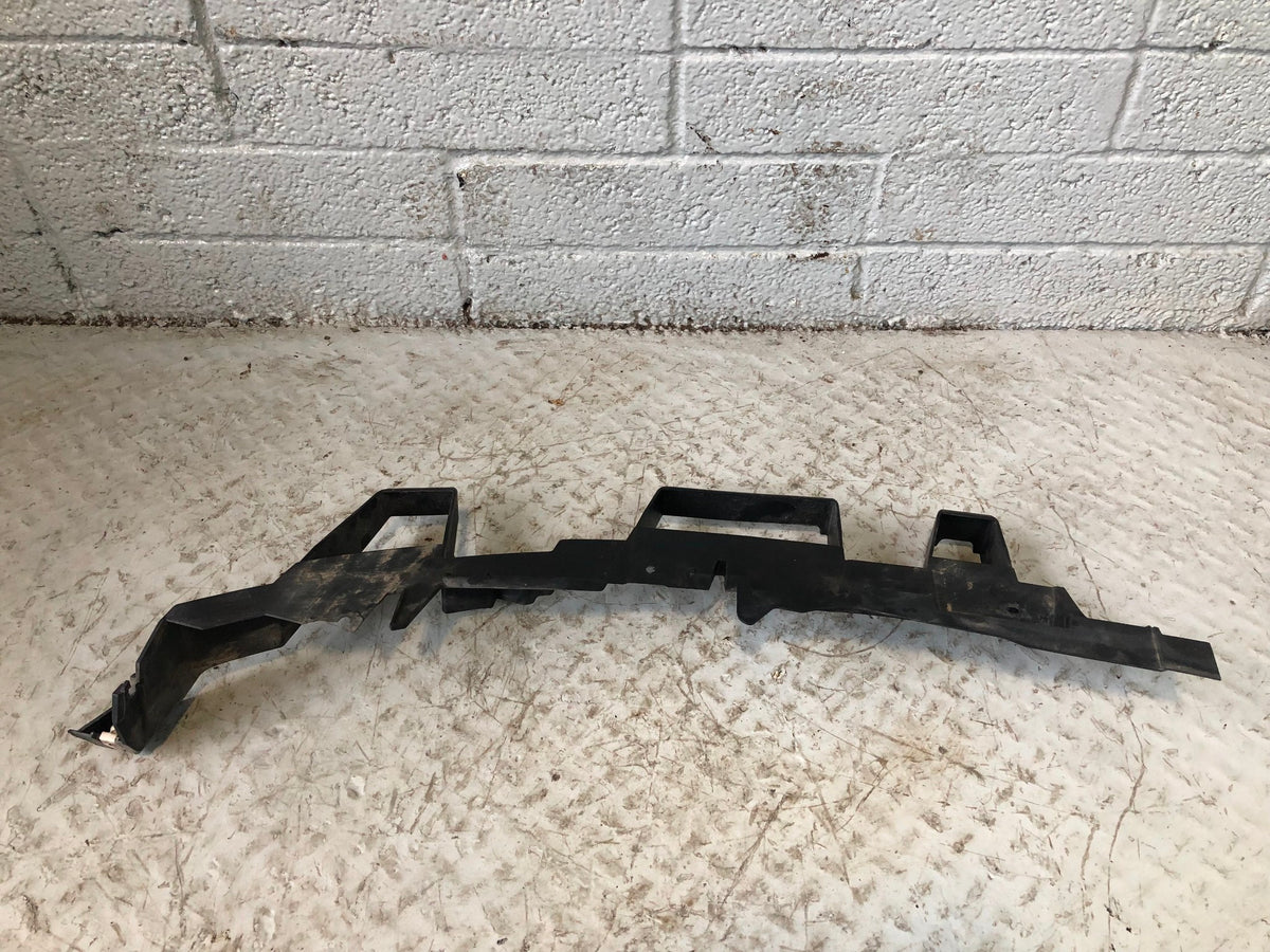 Range Rover Sport Bumper Support Bracket Near Side Front L320 2005 to 2009