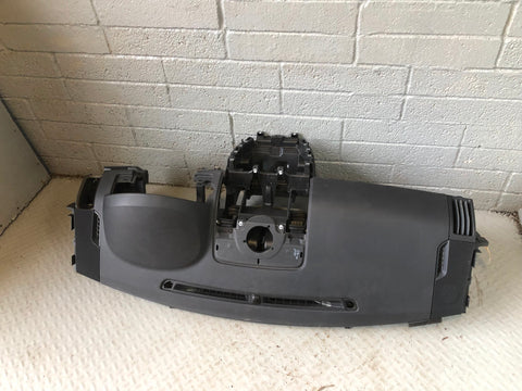 Freelander 2 Dashboard with Airbag Black Land Rover 2006 to 2014 R02046