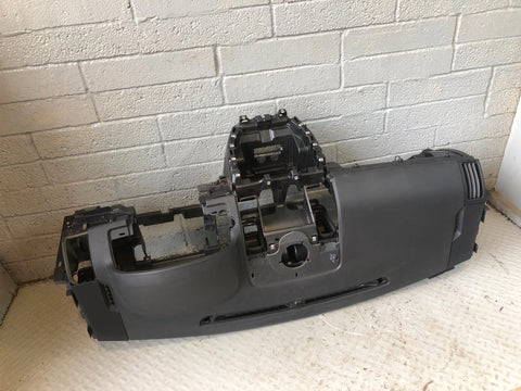 Freelander 2 Dashboard with Airbag Black Land Rover 2006 to 2014 R02046