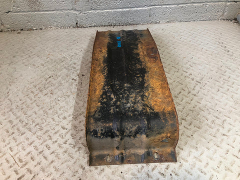 Discovery 2 Fuel Tank Guard Support Land Rover TD5 V8 1998 to 2004 R18125