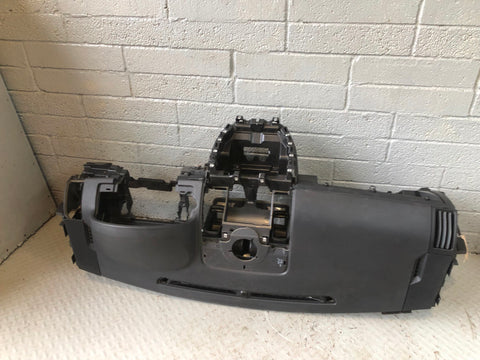 Freelander 2 Dashboard with Airbag Black Land Rover 2006 to 2014 R02046