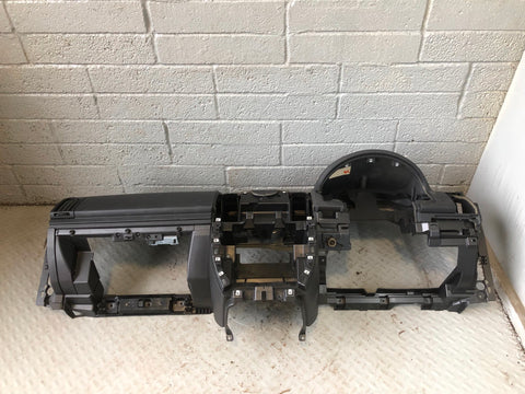 Freelander 2 Dashboard with Airbag Black Land Rover 2006 to 2014 R02046