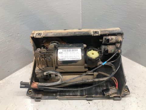 Discovery 2 Air Suspension Compressor Wabco RQG100041 Housing Land Rover R18125