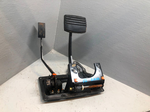 Discovery 2 Pedal Set Auto Accelerator Brake 2.5 TD5 Land Rover R18125