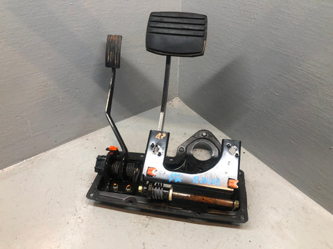 Discovery 2 Pedal Set Auto Accelerator Brake 2.5 TD5 Land Rover R18125