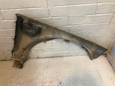 Discovery 4 Front Wing Near Side Nara Bronze LRC 825 2009 to 2016 K17125