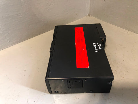 Range Rover L322 CD Changer 65.12-6 946 990-01 6 Disc 2002 to 2005 Land Rover