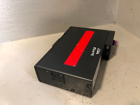 Range Rover L322 CD Changer 65.12-6 946 990-01 6 Disc 2002 to 2005 Land Rover