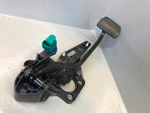 Range Rover Evoque Brake Pedal GJ32-2D094-DA L538 Auto 2016 to 2018