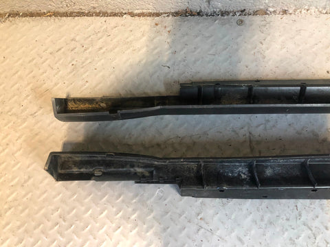 Discovery 2 Sill Trim Cover Protector Pair Land Rover 1998 to 2004 R18125