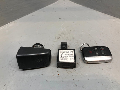 Discovery 4 Key Remote and Blade with Door Lock Land Rover 2009 to 2014 K30095