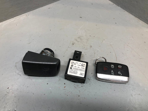 Discovery 4 Key Remote and Blade with Door Lock Land Rover 2009 to 2014 K30095
