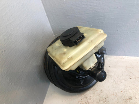 Discovery 2 Brake Servo and Master Cylinder TD5 Auto Land Rover 1998 to 2004