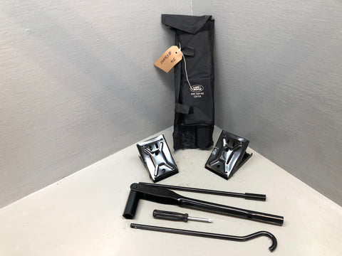 Discovery 3 4 Tool Kit in a Bag KBK500160 Land Rover 2004 to 2016 K30095