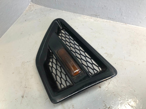Freelander 2 Wing Vents Indictor Side Repeaters Black Pair Land Rover R17036