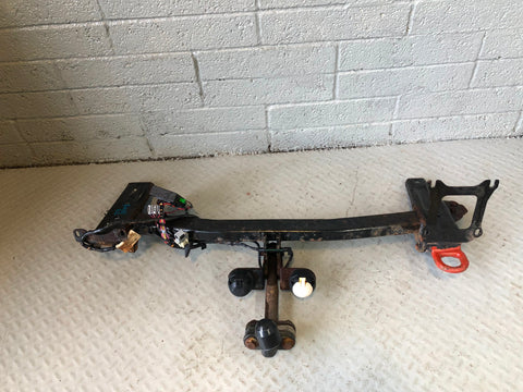 Freelander 2 Tow Bar With Twin Electric Thule Land Rover 2006 to 2015 R06115