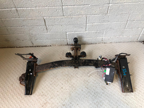 Freelander 2 Tow Bar With Twin Electric Thule Land Rover 2006 to 2015 R06115