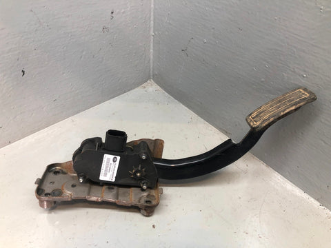 Discovery 3 Throttle Accelerator Pedal TDV6 Manual SLC500041 Land Rover