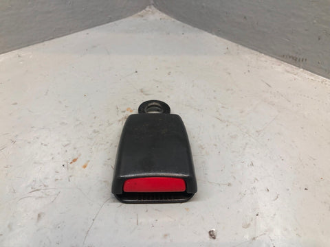 Discovery 2 Seat Belt Buckle Clasp 3rd Row Off Side Rear Land Rover 1998 to 2004