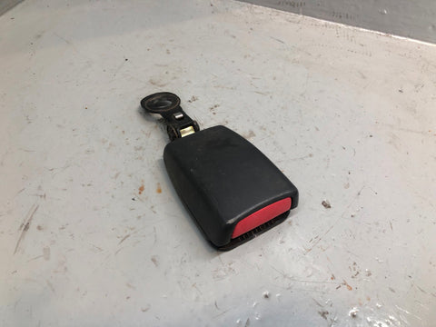 Discovery 2 Seat Belt Buckle Clasp Near Side Rear Land Rover 1998 to 2004