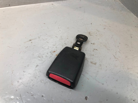 Discovery 2 Seat Belt Buckle Clasp Near Side Rear Land Rover 1998 to 2004