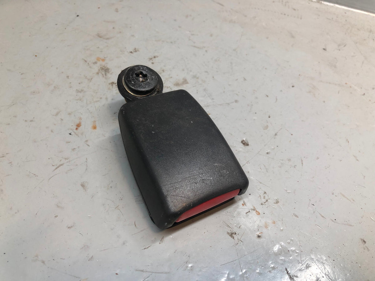 Discovery 2 Seat Belt Buckle 3rd Row Near Side Rear Land Rover 1998 to 2004