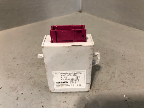 Range Rover L322 Headlamp Levelling Control Module YWC000910 2002 to 2006 R31075