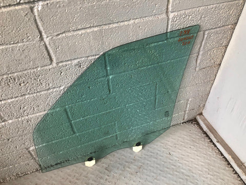 Range Rover Sport Glass Front Door Window Off Side L320 2005 to 2009 D15056