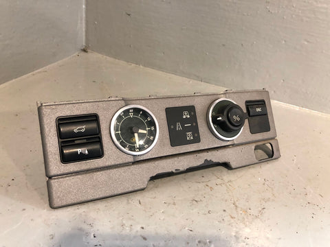 Range Rover L322 Air Suspension Switch Control Panel Clock YUL000072PUY R31075