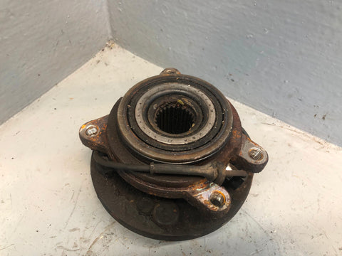 Discovery 2 Hub Bare with ABS Sensor Off Side Rear TD5 Land Rover 1998 to 2004